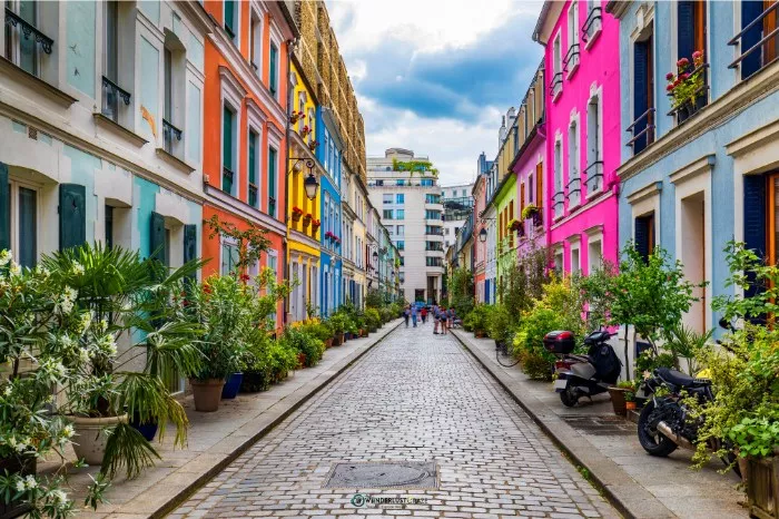 Rue Crémieux
