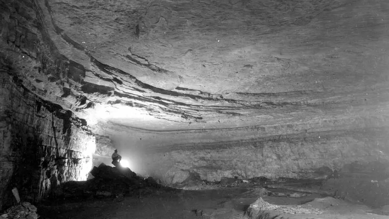 Explore Mammoth Cave National Park