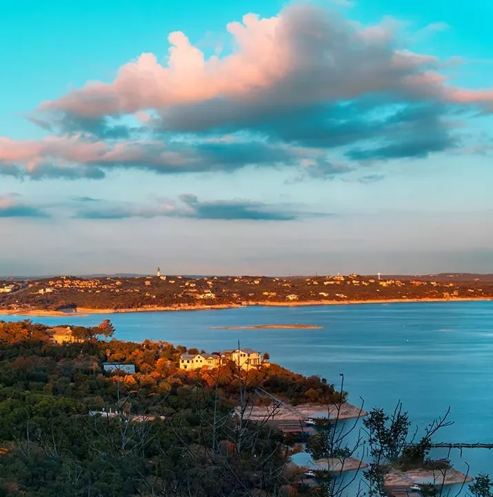 how many natural lakes are in texas