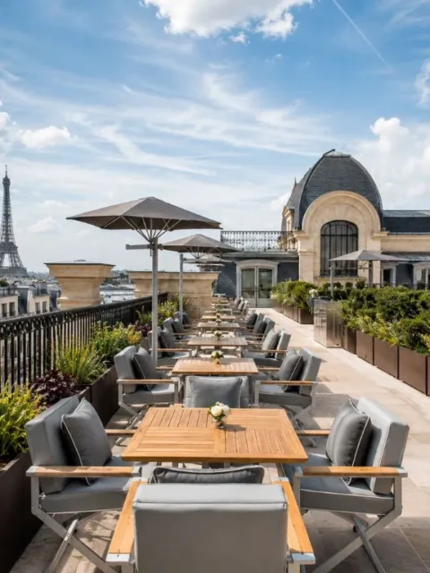 Best Rooftop Restaurants in Paris