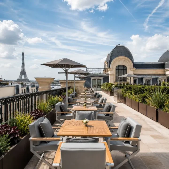 Best Rooftop Restaurants in Paris